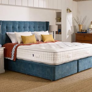 Harrison Spinks Emerald 16,500 Divan Set
